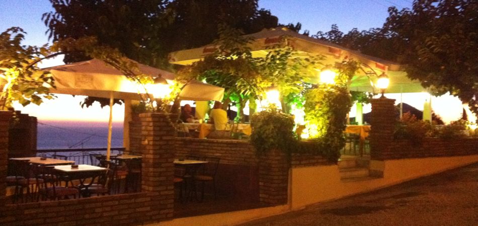 Alexandros Restaurant and Rooms - Pelekas, Corfu